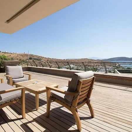 Villa Glamorous With A Pool And Panoramic Sea View *